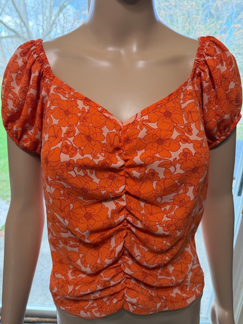 Sienna Sky Orange Floral Ruched Puff-Sleeve Crop Top, Large